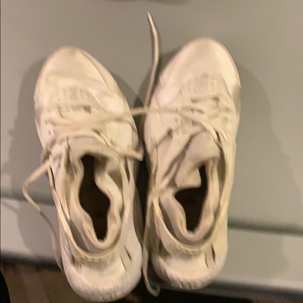 Ivory hurachie Nike shoes